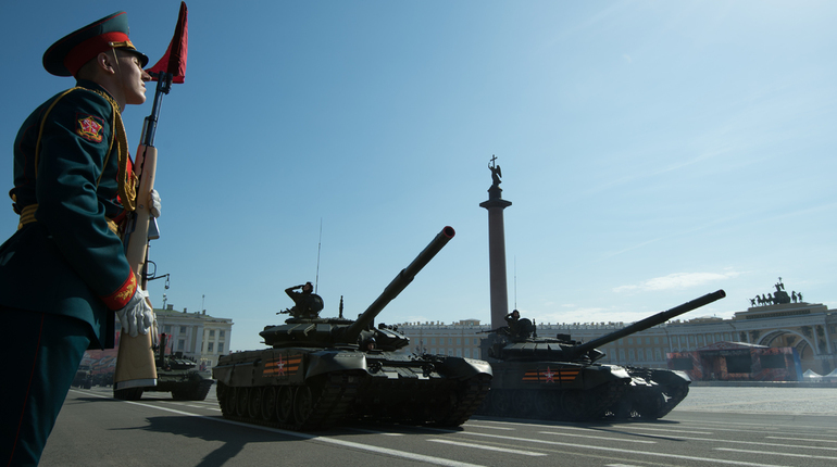 Военные расходы в России снизились впервые за 19 лет