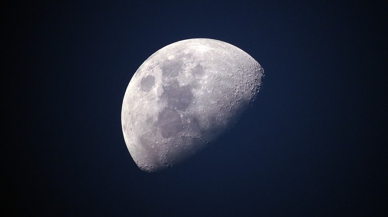 Запуск первой российской миссии на Луну могут отложить на два года