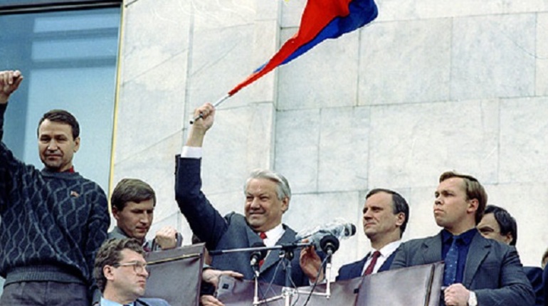Ельцин-центр назвал ложью заявления о попытке Ельцина сбежать при путче