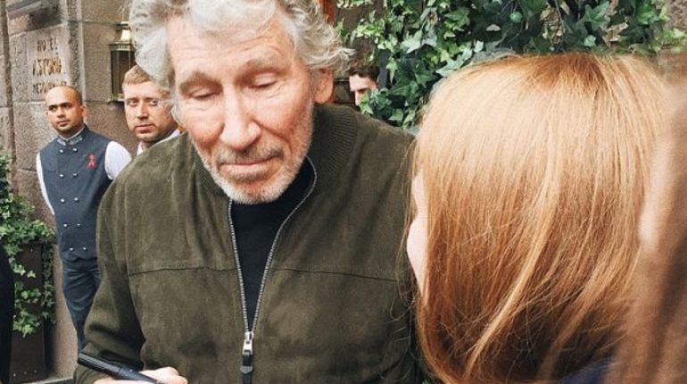 Основатель Pink Floyd Роджер Уотерс встретился с фанатами в Петербурге
