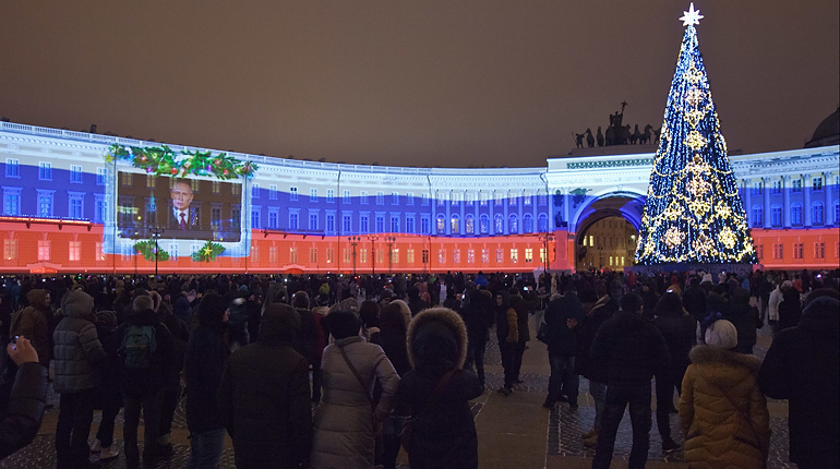 8,6 млн россиян встретили Новый год на улице